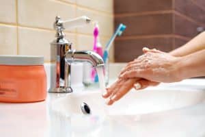 Hände waschen im Alltag - Hygiene beachten (Symbolbild)